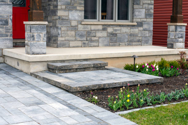 Best Professional Driveway Pavers  in Meadow Oaks, FL